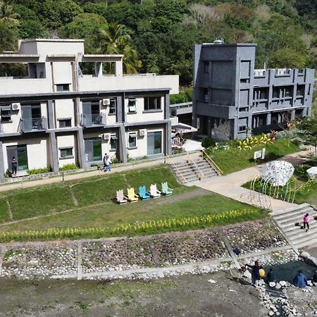 Apartamento Antong Creekside Hot Spring Yuli Exterior foto